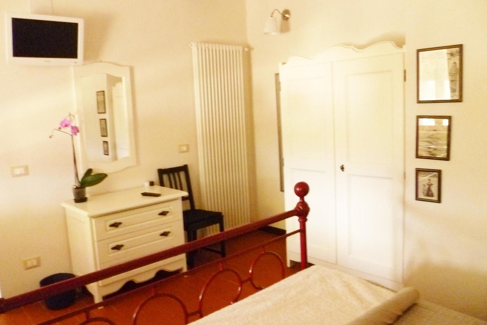 B&B Colle Di Terria Country House Contigliano ภายนอก รูปภาพ