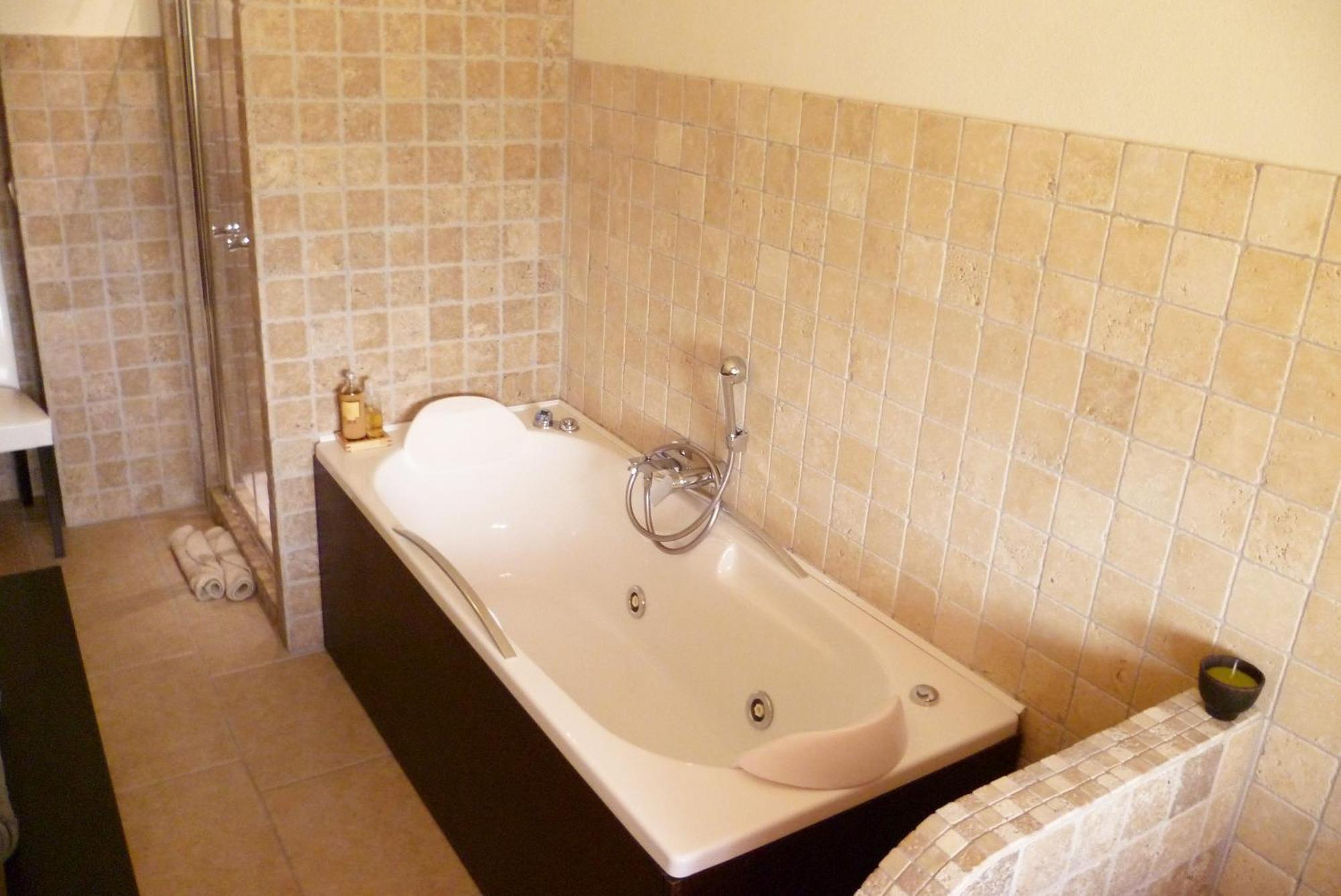 B&B Colle Di Terria Country House Contigliano ภายนอก รูปภาพ