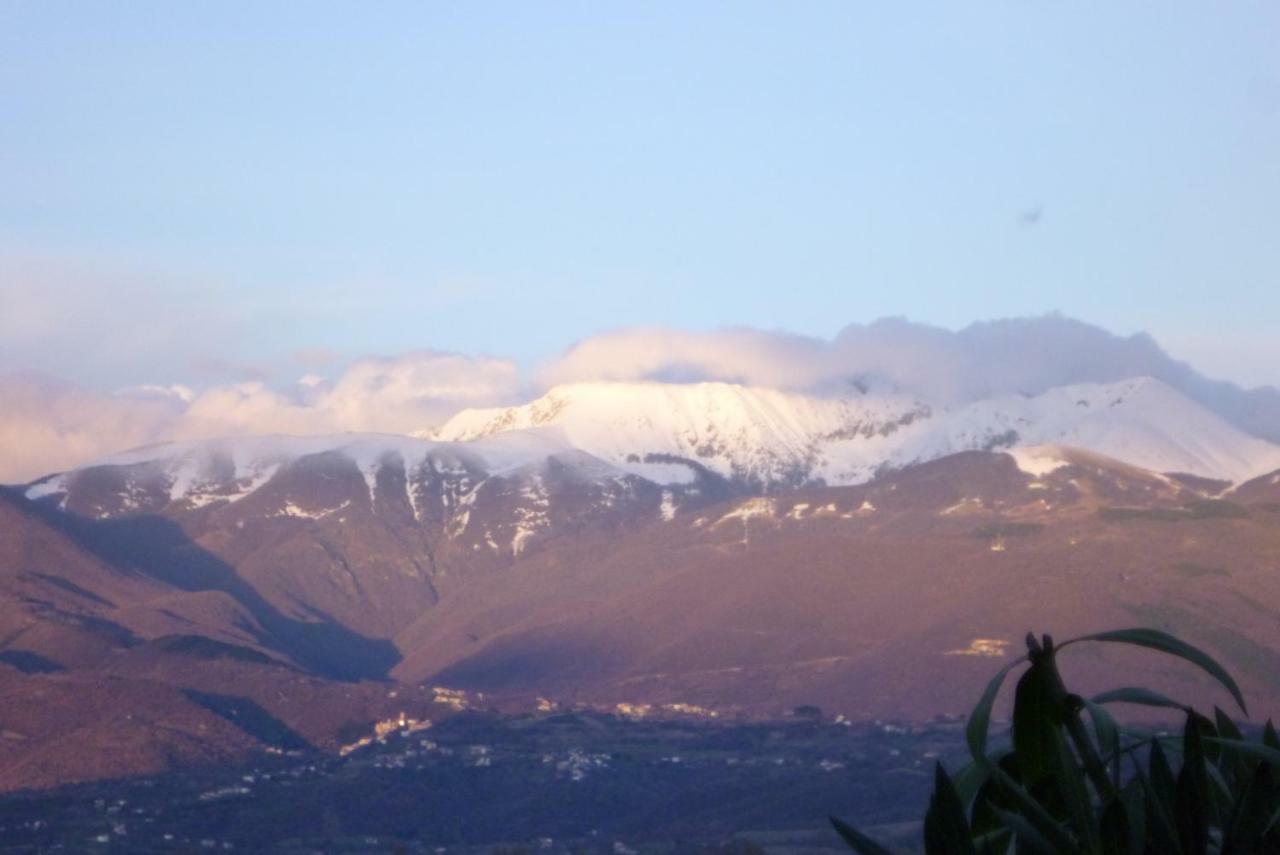 B&B Colle Di Terria Country House Contigliano ภายนอก รูปภาพ