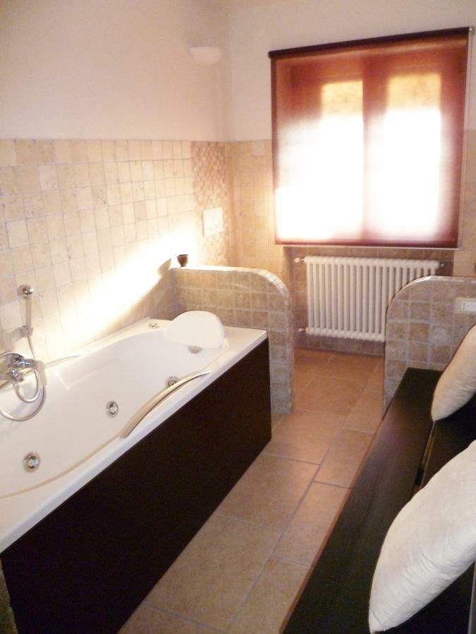 B&B Colle Di Terria Country House Contigliano ภายนอก รูปภาพ